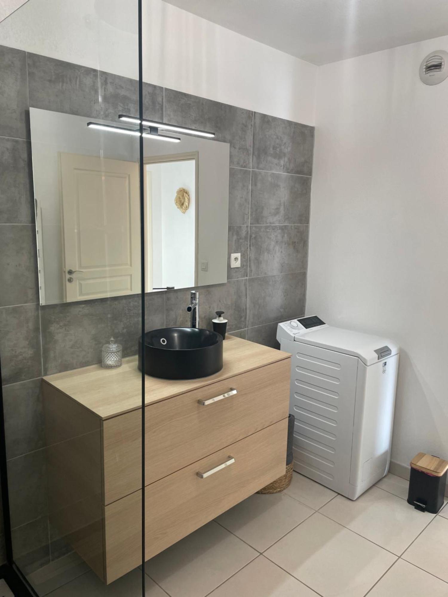 Appartement T3 Climatise,Balcon, Classe 3 Etoiles เลอบูลู ภายนอก รูปภาพ